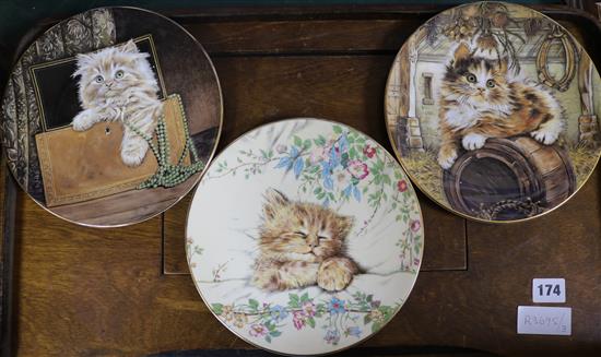 A quantity of decorative plates including Spode and Wedgwood